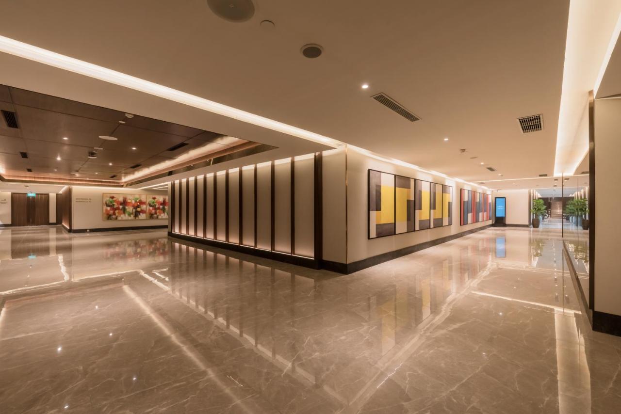 Ashley Tanah Abang Hotel 4*